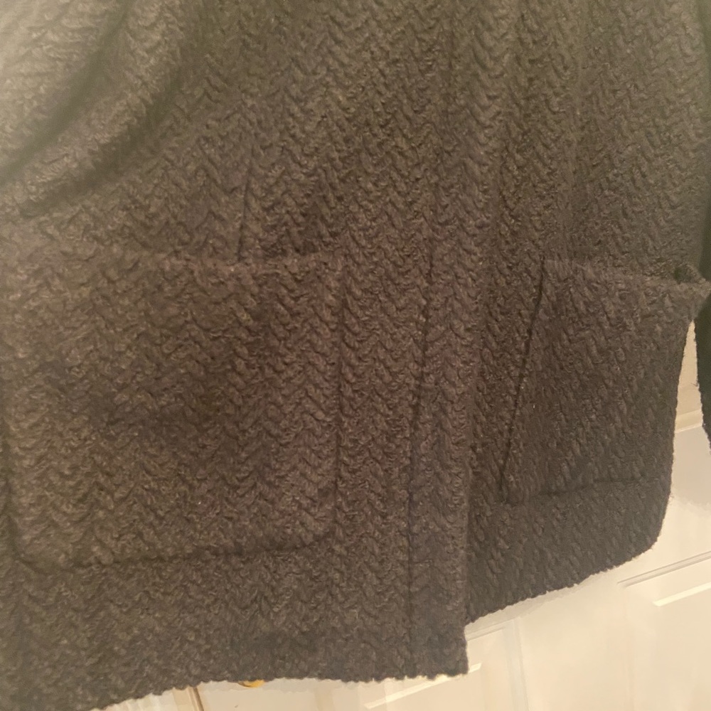 Black winter Jacket - Picture 10 of 13